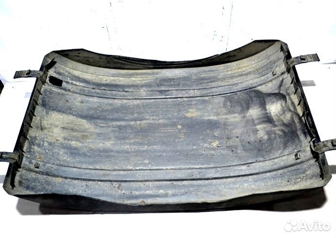 Крыло ведущего моста, верхнее правое mercedes-benz