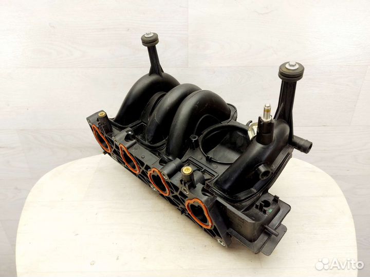 Впускной коллектор Renault Logan/Sandero/Kangoo