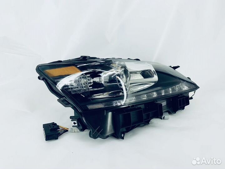 Фара правая Lexus GS 4
