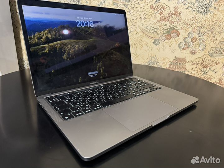 Apple macbook pro 13 2020 m1 8gb 256gb