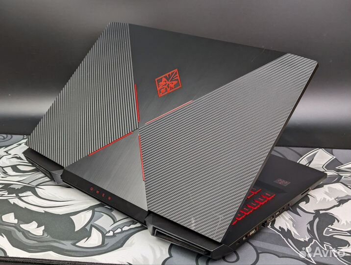 HP Omen 17 IPS i7-7700HQ 8GB GTX1070 512GB