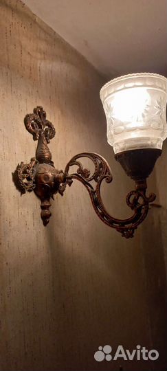 Настенный светильник бра