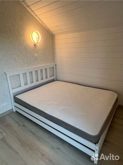 Кровать двуспальная