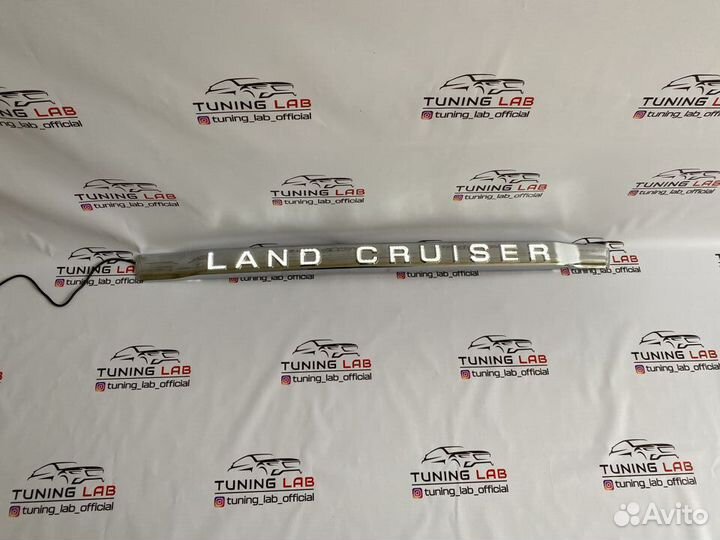 Land Cruiser 200 16+ LED Планка задней дверь G5BB5