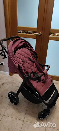 Прогулочная коляска carello bravo