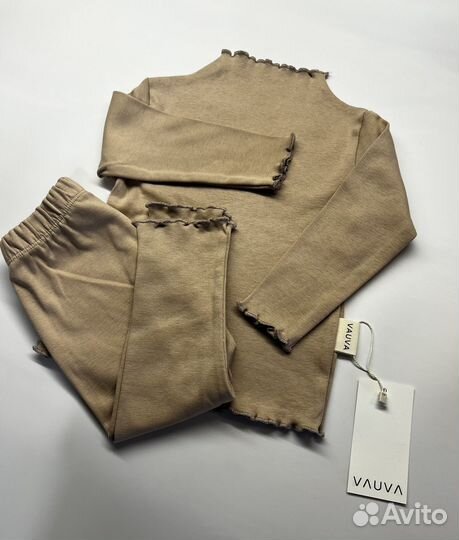 Костюм для девочки vauva