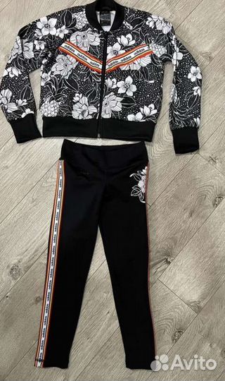 Костюм для девочки adidas 110