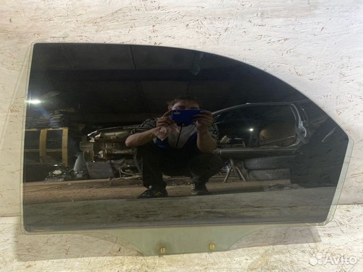 Стекло двери заднее левое Kia Shuma лифтбек S6D