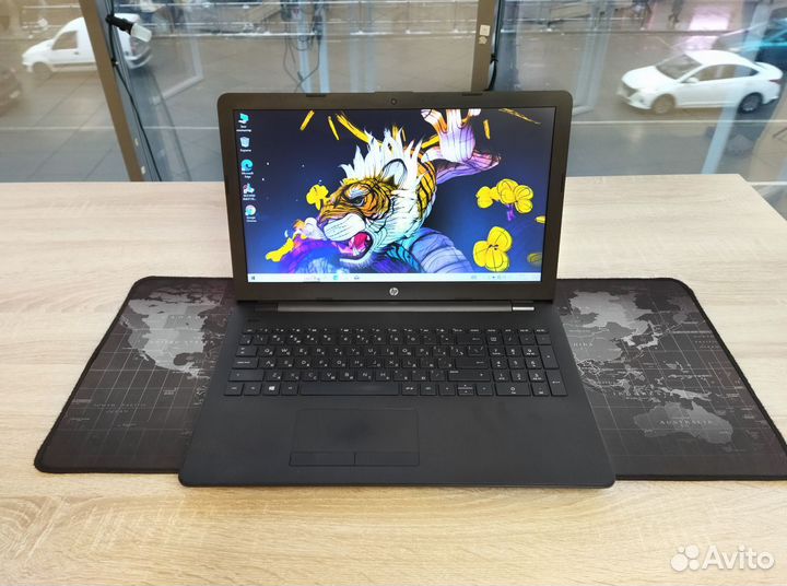 Ноутбук HP AMD Radeon 8Gb 240Gb