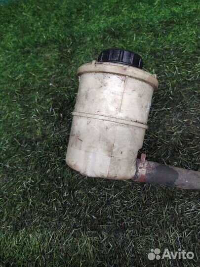 Бачок гидроусилителя Nissan Almera (G15)