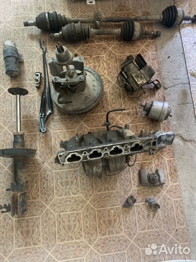 Детали на Opel Vectra B 1.8 AT