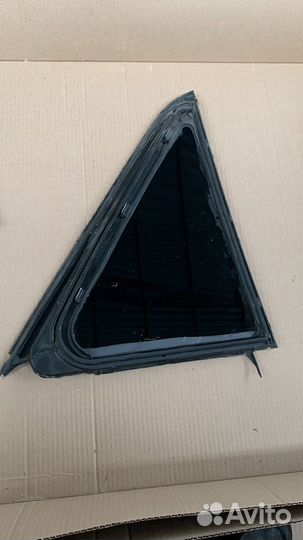 Форточка задней двери Mercedes M W166