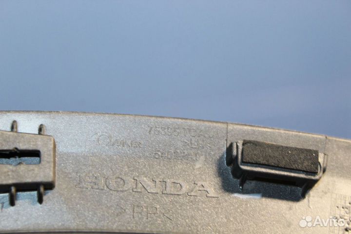 Молдинг двери левый задний Honda CR-V 2012-2018