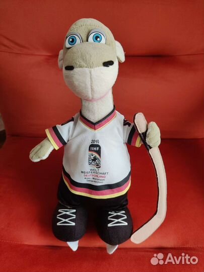 Талисман динозавр Урмель, значок, клюшка