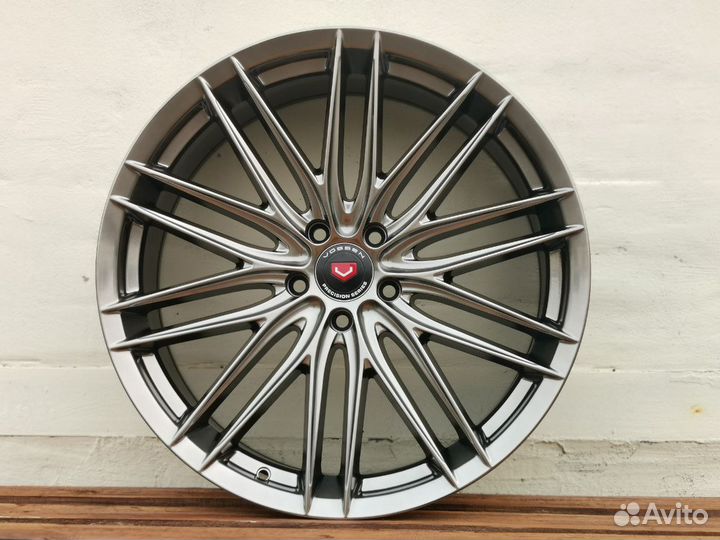 Новые диски Vossen VFS4 5x114,3