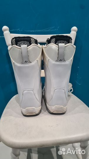 Сноубордические ботинки женские 38