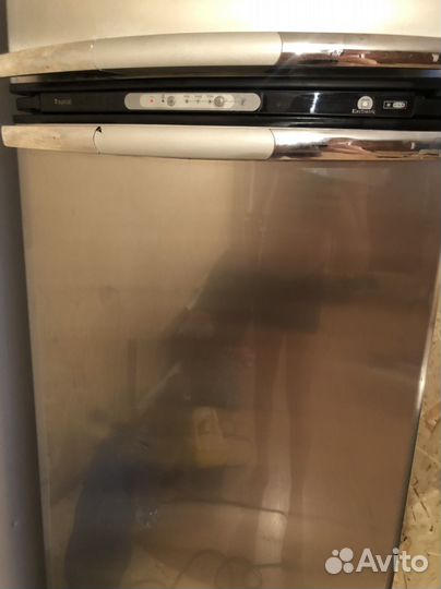 Холодильник whirlpool