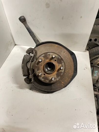 Ступица передняя правая Toyota Chaser GX100-btpok