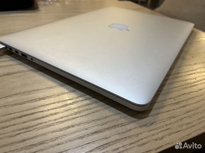 Apple MacBook Pro 2015 i7 16 256
