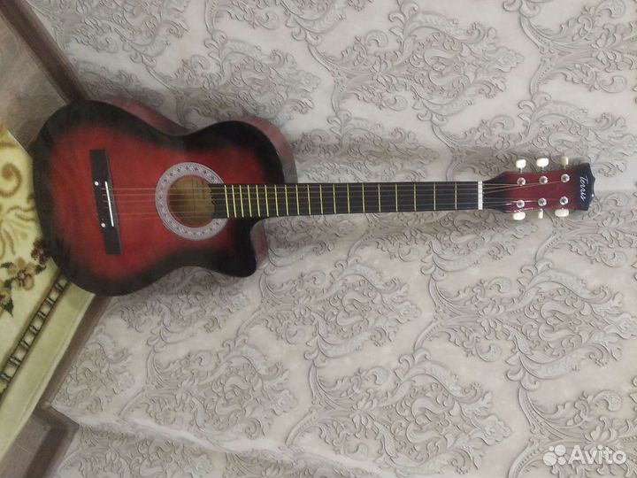 Гитара 6 струнная
