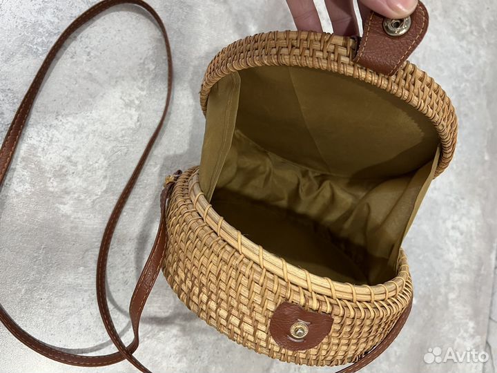 Сумка женская из ротанга