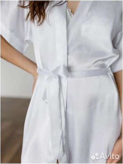 Белый шёлковый халатик 50-58 размер