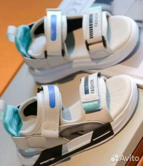 Сандали на мальчика