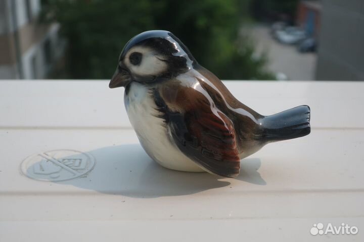 Фарфоровая фигурка - птичка goebel