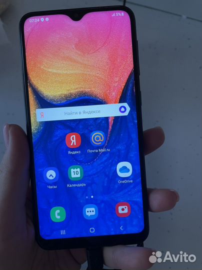 Samsung Galaxy A10, 2/32 ГБ