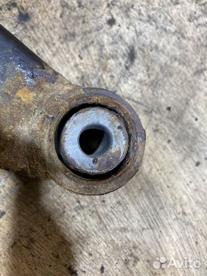 Рычаг верхний задний правый Opel Antara