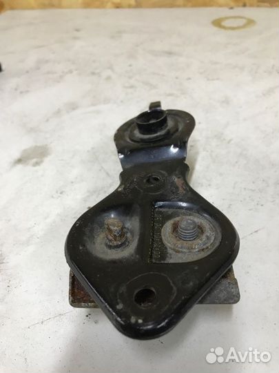 Замок капота Mercedes Cls-Class W219 2007