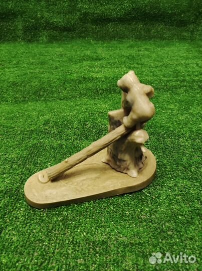 Карандашница фигура СССР Одесса 1967 колкий пласти