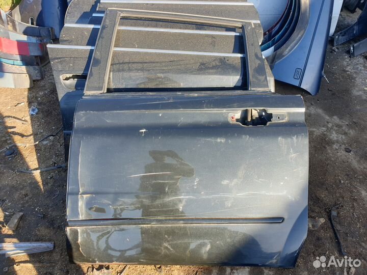 Дверь задняя левая ssangyong actyon sport 1 черная