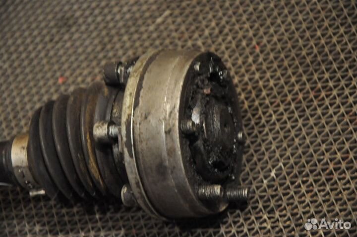 Привод передний левый skoda fabia 5J2