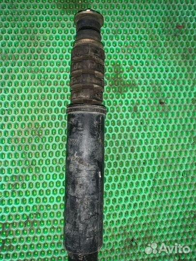 Амортизатор задний Renault Logan