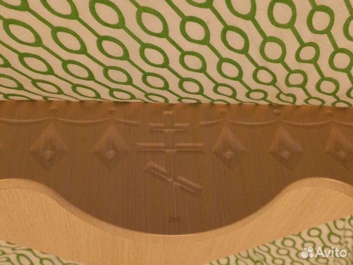 Угловая полка для икон