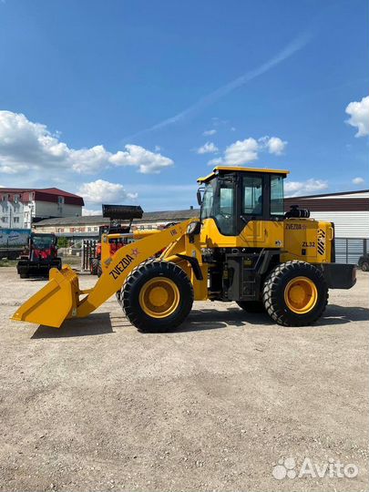 Фронтальный погрузчик ZVEZDA ZL32, 2023