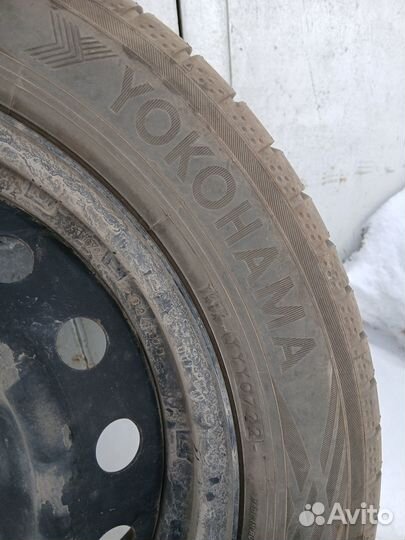 Колеса с штампованными дисками и колпаками