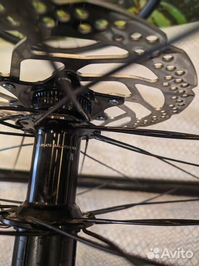 Колеса(вилсет) 28(700c) -29 на осях 142, Shimano