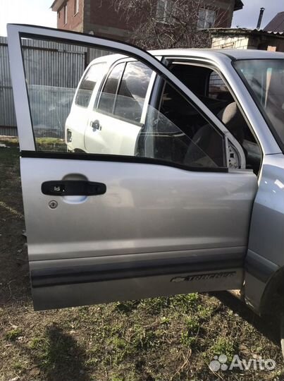 Дверь передняя правая Chevrolet tracker TL52