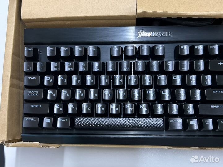 Клавиатура Corsair K70 RGB