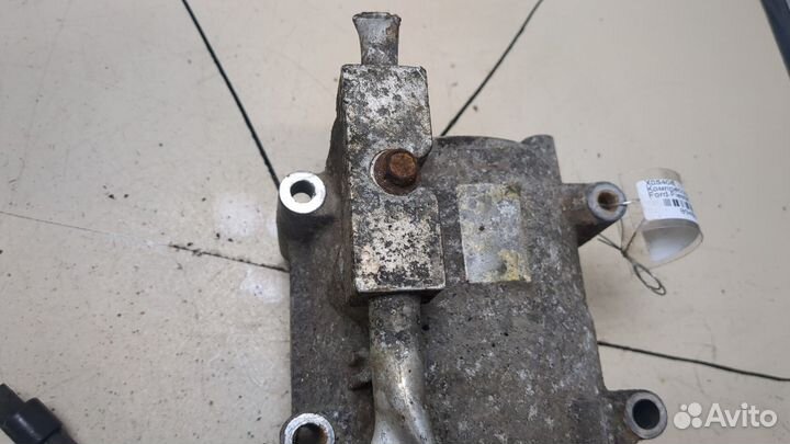 Компрессор кондиционера Ford Fiesta