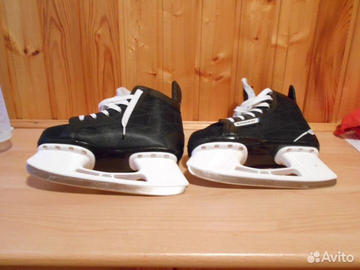 Коньки мужские размер 37