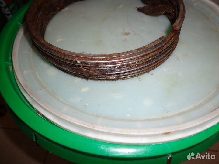 Кольца на судовой двигатель