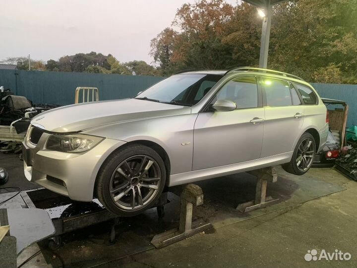 В разборе Bmw 3-Series E91