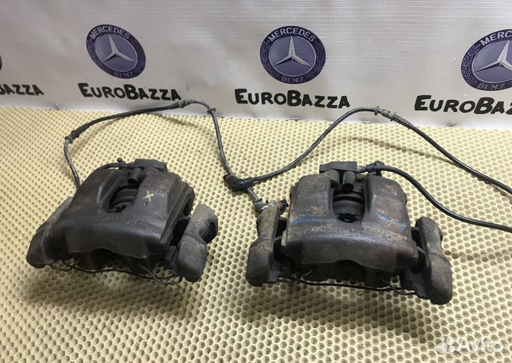 Суппорта передние Mercedes W210