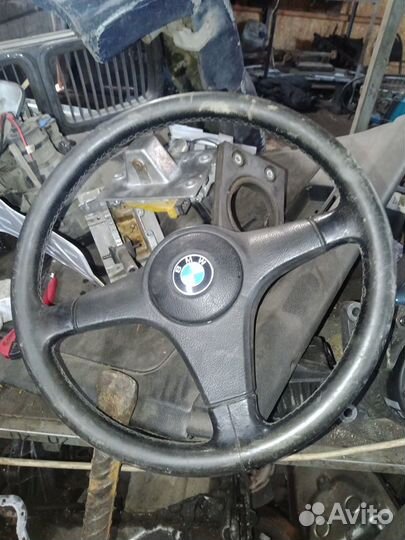 Руль в коже со строчкой 3 спицы спорт на бмв