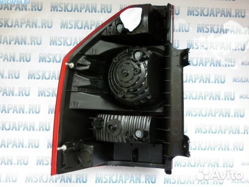 Фонарь задний внешний Pajero/Montero III (V6, V7)