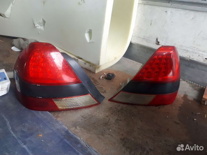 Задние фонари