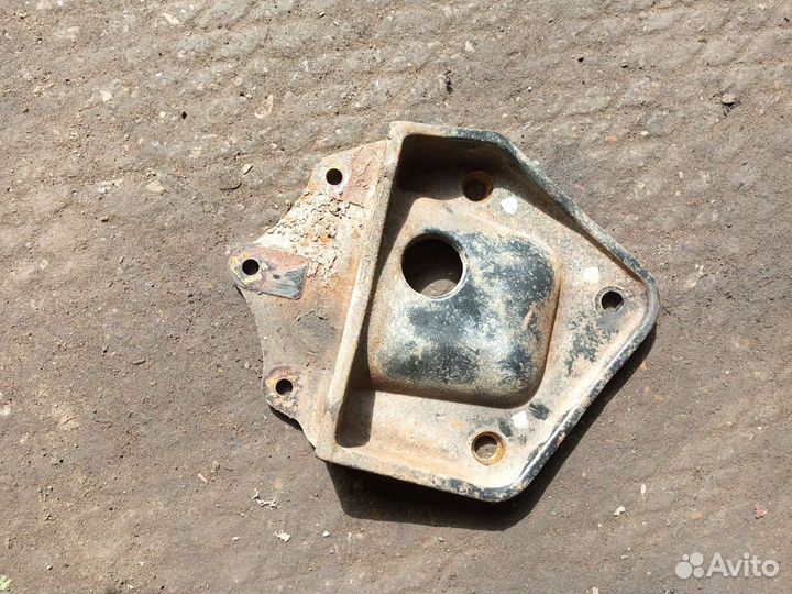 Кронштейн Гура ZF газель бизнес